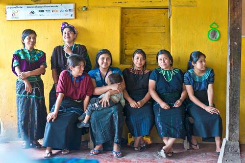La marca de artesanías Wakami, misma que se exporta a diferentes países, recibe productos fabricados por las mujeres de la cuenca de Tznununá. (Foto: FCC)