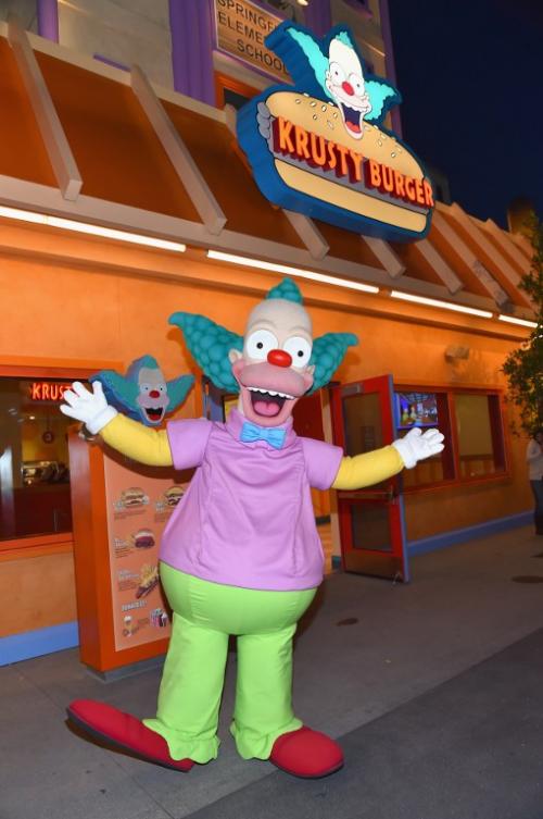 La instalaci&oacute;n incluye el local de hamburguesas del payaso Krusty. (Foto: AFP)