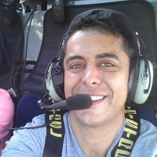 Jos&eacute; Abularach comparte en redes sociales sus experiencias en vuelos realizados en aeroplanos. (Foto: Facebook) 