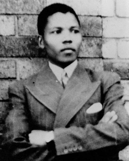 Mandela estuvo encarcelado por 27 a&ntilde;os, cumpliendo una cadena que era de por vida, pero fue liberado.