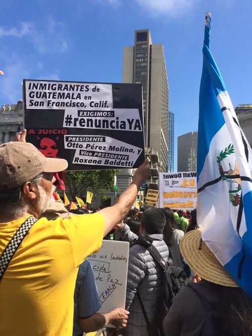 Los inmigrantes guatemaltecos comparten sus fotografías de las marchas que realizan para manifestar su apoyo al país. (Foto Tomada de Facebook Feliz Humberto Fuentes)