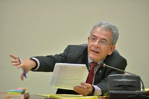 El juez Miguel &Aacute;ngel G&aacute;lvez gir&oacute; la primer orden de captura contra Roxana Baldetti, la lig&oacute; a proceso y envi&oacute; a prisi&oacute;n preventiva. (Foto: Archivo/Soy502) 