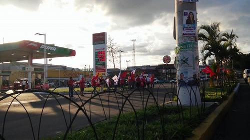 Afiliados de Lider promueven a la agrupaci&oacute;n pol&iacute;tica en Villa Hermosa, San Miguel Petapa.