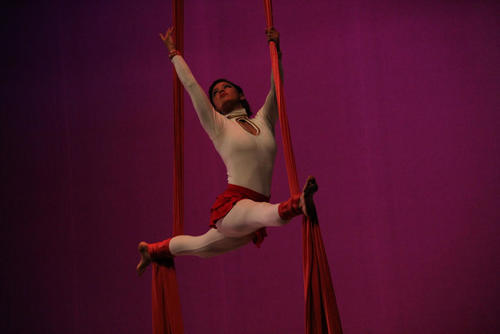 Un&aacute;monos a esta fiesta del arte internacional. (Foto: Alexis Batres/Soy502) 