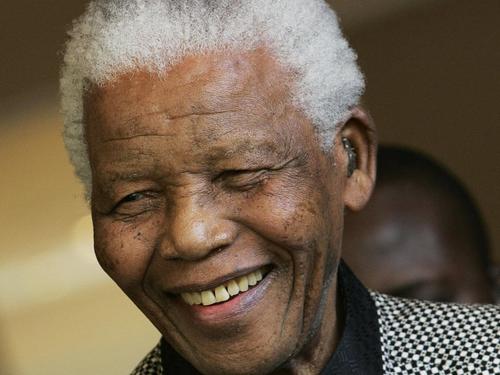Nelson Mandela se cas&oacute; 3 veces y tuvo 6 hijos.