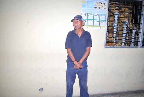 Pedro Pascual Tzoc Cajchum, de 75 a&ntilde;os, fue capturado en su vivienda. (Foto: Cortes&iacute;a de Nuestro Diario)