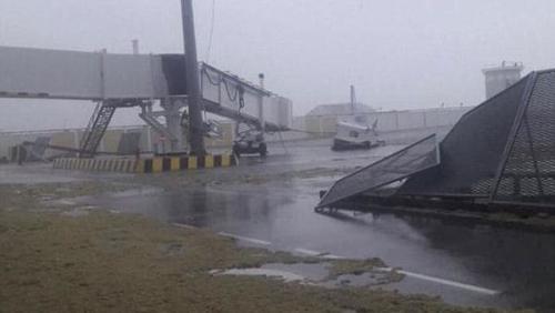 La terminal aérea quedó destruída tras el paso del huracán Irma. (Foto: www.infobae.com)