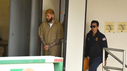 Farruko ingresando al Tribunal Federal de San Juan, Puerto Rico. (Foto: Rapeton)