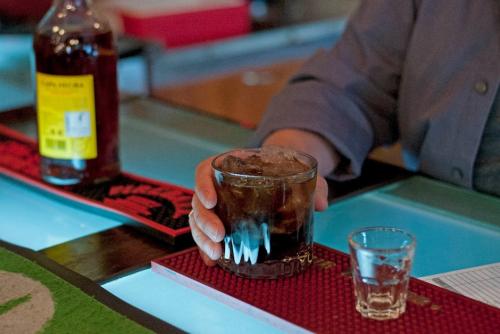 La recomendación principal es este trago que bautizó con su apodo (Foto: Wilder López/Soy502)