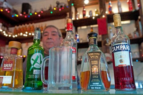 Este trago se prepara con cinco bebidas alcohólicas (Foto: Wilder López/Soy502)