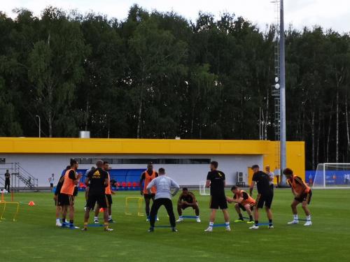 Los jugadores de B&eacute;lgica durante la pr&aacute;ctica antes de enfrentar a Jap&oacute;n. (Foto: Aldo Mart&iacute;nez/Soy502)