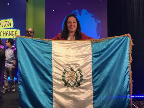 Norma Karina Ye&eacute; apuesta por una mejor calidad educativa en Retalhuleu. (Foto: Microsoft Exchange)