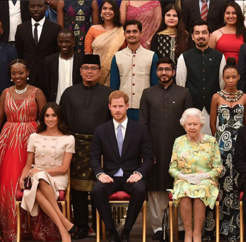 laReina debi&oacute; haberle dicho algo luego del evento. (Foto: Kensington Royal) 