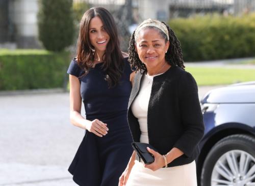 Doria Ragland con la duquesa de Sussex. (Foto: Getty Images)