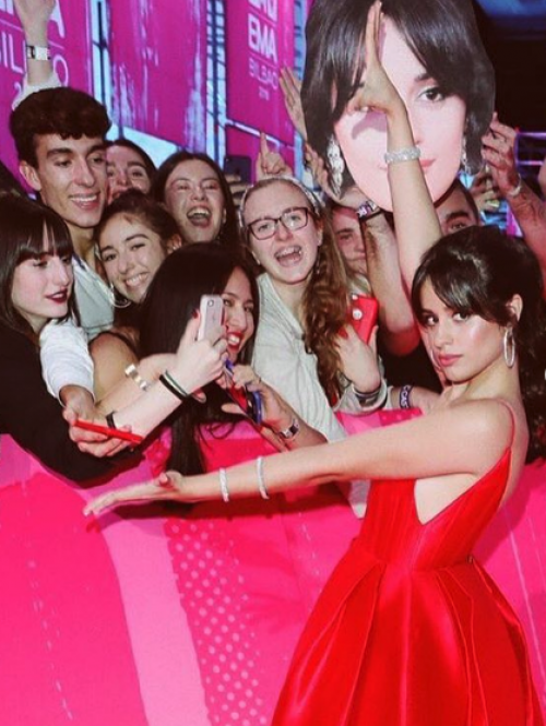 Cabello gan&oacute; premios como al Mejor artista, canci&oacute;n y v&iacute;deo. (Foto Twitter @Camila_Cabello)