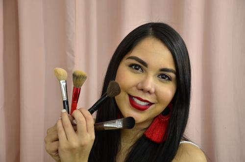Estas brochas te ayudarán a afinar tu nariz. (Foto: Selene Mejía/Soy502) 