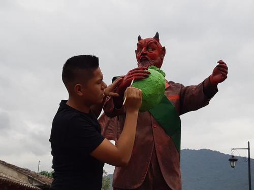 Los artistas a&uacute;n definen los &uacute;ltimos detalles, (Foto: Proceso GT)