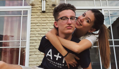 D&eacute;bora y Guido, ambos de 17 a&ntilde;os, se hicieron novios a principio de a&ntilde;o. (Foto: El Comercio)