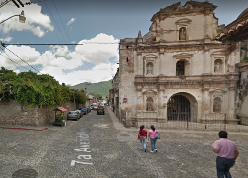 La PMT ha colocado 352 cepos en la 5 calle entre la 7 avenida y la calzada Santa Luc&iacute;a (Foto: Google Maps)