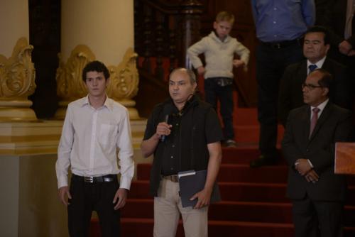 Alfredo Zimeri y su padre. (Foto: Wilder López/Soy502)