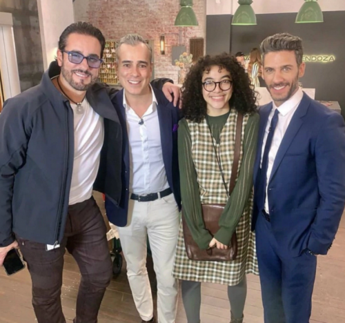 Los actores en el set de Betty en NY. (Foto: Instagram) 