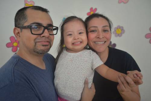 Pese a las malas noticias, la fe de la familia no decae. (Foto:Jes&uacute;s Alfonso/Soy502)