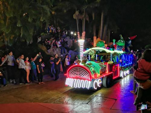 Irtra, Petapa, Mundo Petapa, Guatemala, Show, espect&aacute;culo, Navidad, Show de luces, Santa Claus, desfile navide&ntilde;o, personajes