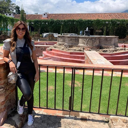 La presentadora public&oacute; fotograf&iacute;as de su viaje en redes. (Foto: Instagram) 