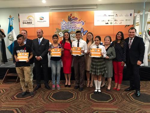 Fundaci&oacute;n Azteca, Guatemala, concurso, dibujo, lagos