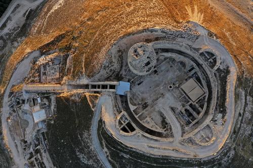 Vista aérea del palacio de Herodes que mandó a enterrar para evitar deslumbrar con su grandeza a las próximas generaciones. (Foto: AFP)
