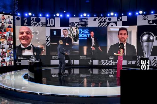 El portugu&eacute;s apenas gesticul&oacute; cuando se dio a conocer el nombre del ganador de The Best. (Foto: AFP)