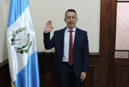 Rodoldo Estuardo Varela Martínez será el nuevo viceministro Administrativo del Mintrab. (Foto: Presidencia)