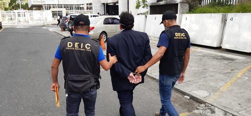 En su traslado a la Torre de Tribunales. (Foto: PNC) 