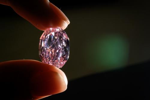 El diamante fue hallado en Rusia y ha generado mucho interés en los subastadores. (Foto: AFP)