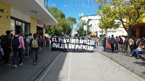 Protestan contra diputados corruptos. (Foto: Jessica Gramajo / Soy502)