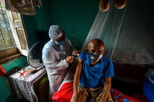 España ofreció donación de vacunas a Latinoamérica en cuanto logren inmunizar al 50% de su población. (Foto: AFP)