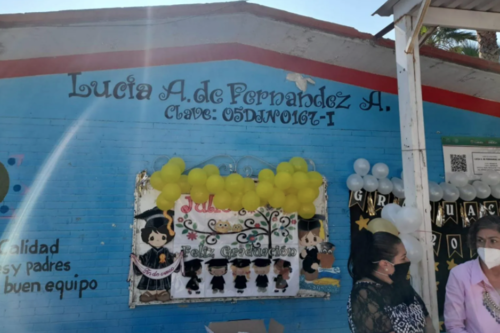 la instituci&oacute;n s&iacute; celebr&oacute; la graduaci&oacute;n de los peque&ntilde;os. (Foto: Val Elizondo/Facebook)