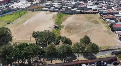 Campo ubicado en la colonia Bellos Horizontes, donde se planea la construcción del Parque Bicentenario. (Foto: captura de pantalla)