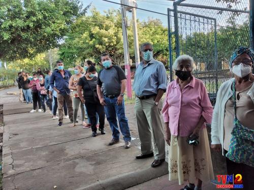 Hacen fila para votar en Nicaragua. (Foto: Twitter Canal 2) 