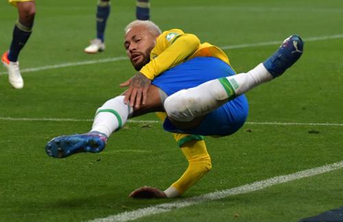 El cuerpo técnico brasileño no quiere forzar a su estrella a ser parte del juego. (Foto: AFP)