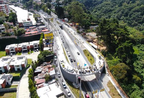 Con su nuevo paso a desnivel, Santa Catarina Pinula espera que permita una mejor circulaci&oacute;n entre Muxbal y la 20 calle de la zona 10 capitalina. (Foto: Sara Melini/Nuestro Diario)