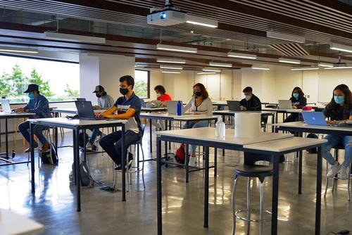 Universidad del Valle de Guatemala, UVG, excelencia académica, ADN, liderazgo, tecnología, educación, investigación, innovación, Guatemala, Soy502