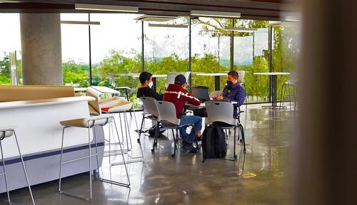 Universidad del Valle de Guatemala, UVG, excelencia académica, ADN, liderazgo, tecnología, educación, investigación, innovación, Guatemala, Soy502