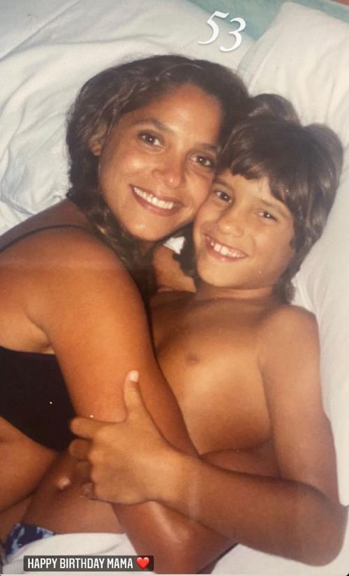 Leslie Torres y su hijo Ricardo Arjona jr. (Foto: Oficial)