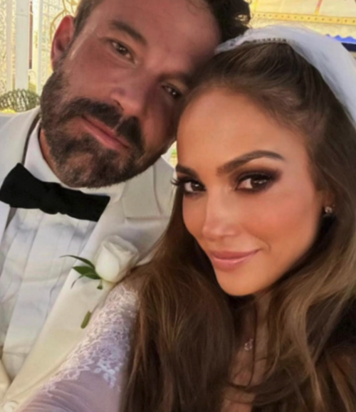 JLo y Ben Affleck se casaron en secreto en julio pasado. (Foto: PageSix)