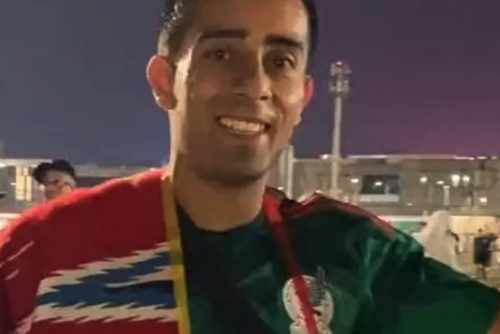 El aficionado viajó a Doha con los ahorros de su boda. (Foto: Twitter)