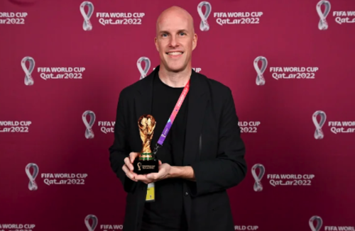 Grant Wahl cubría el partido entre Argentina y Países Bajos, cuando colapsó. (Foto: Brendan Moran)