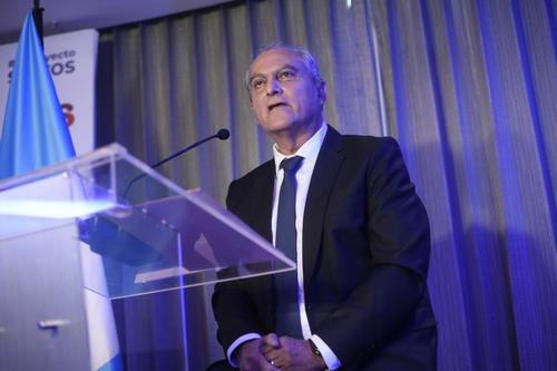 El excandidato presidencial Manuel Villacorta fue presentado como coordinador del plan de Gobierno del partido pol&iacute;tico Vos. (Foto: Wilder L&oacute;pez/Soy502)