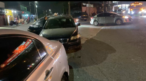 Los vehículos involucrados fueron estacionados a un costado para evitar más complicaciones de tránsito. (Foto: captura de video/Noticias Ciudad Real)