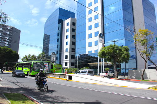 A partir del próximo fin de semana, esta estación permitirá la interconexión entre el Transmetro y el Transpinula. (Foto: Fredy Hernández/Soy502)
